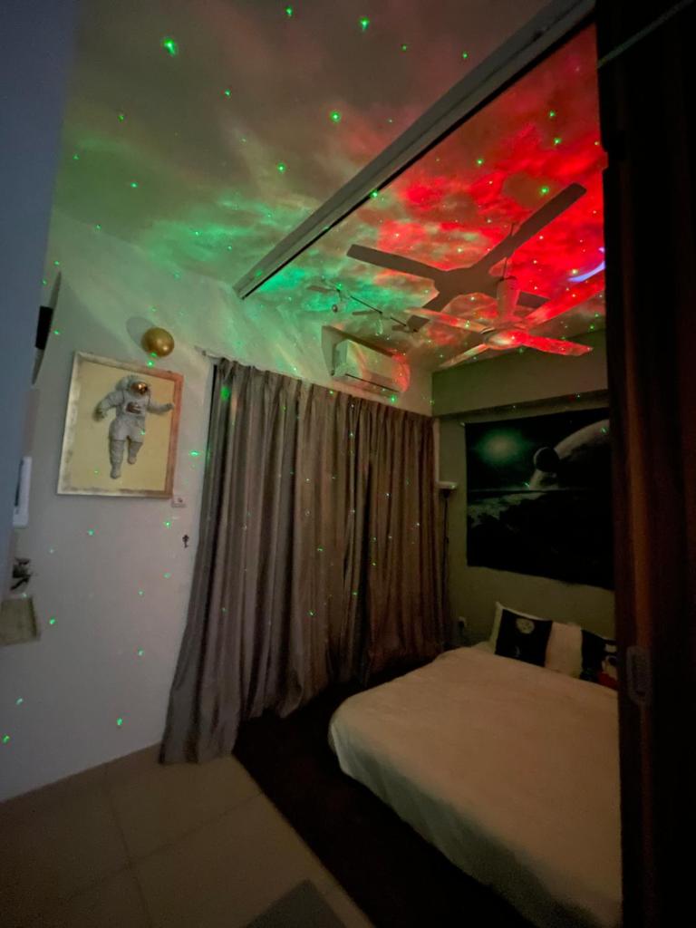 Cuti Genting Midhills Space Theme 9 Pax WIFI Genting Highland Vacation photo 3