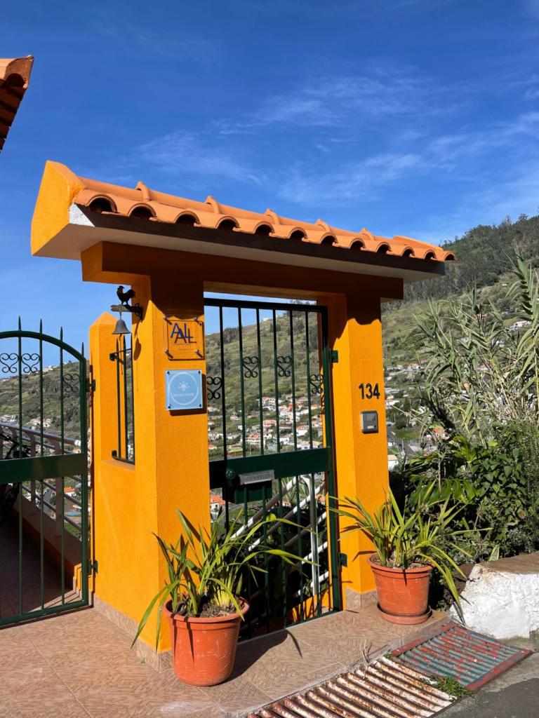 Sunset House photo 4