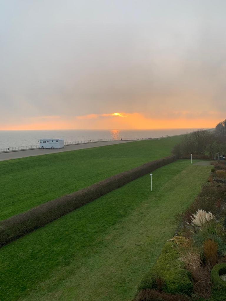 Studio mit Meerblick und großer Loggia - Direktzugang zur Nordsee photo 3