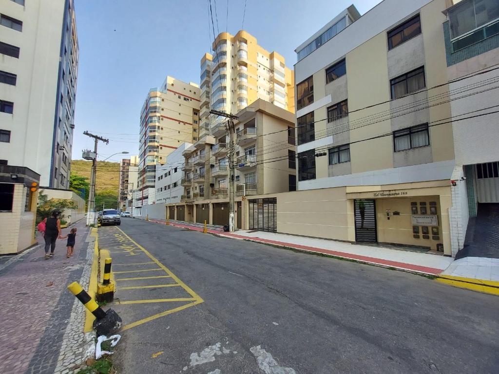 Lindo apartamento 50 metros da praia do morro, três quartos e duas vagas de garagem photo 3