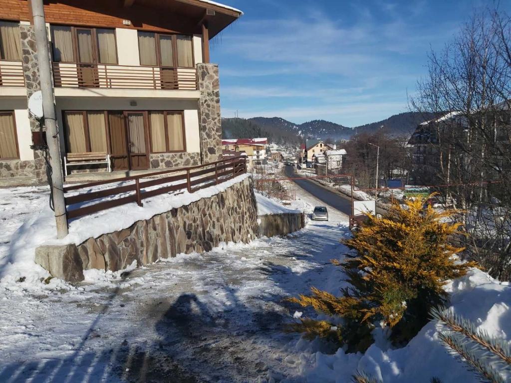 Konstantine's Chalet photo 2