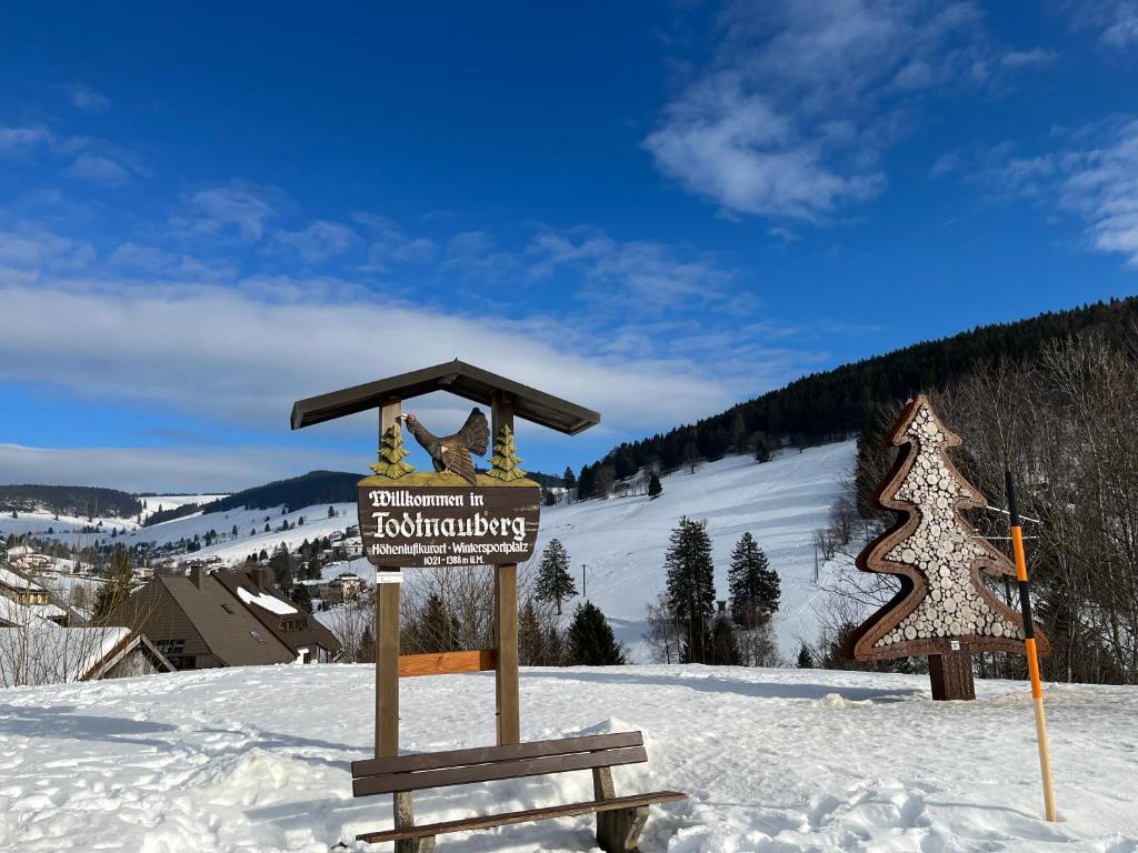 Cozy Condo, Ski in and Out - Tap to explore photos
