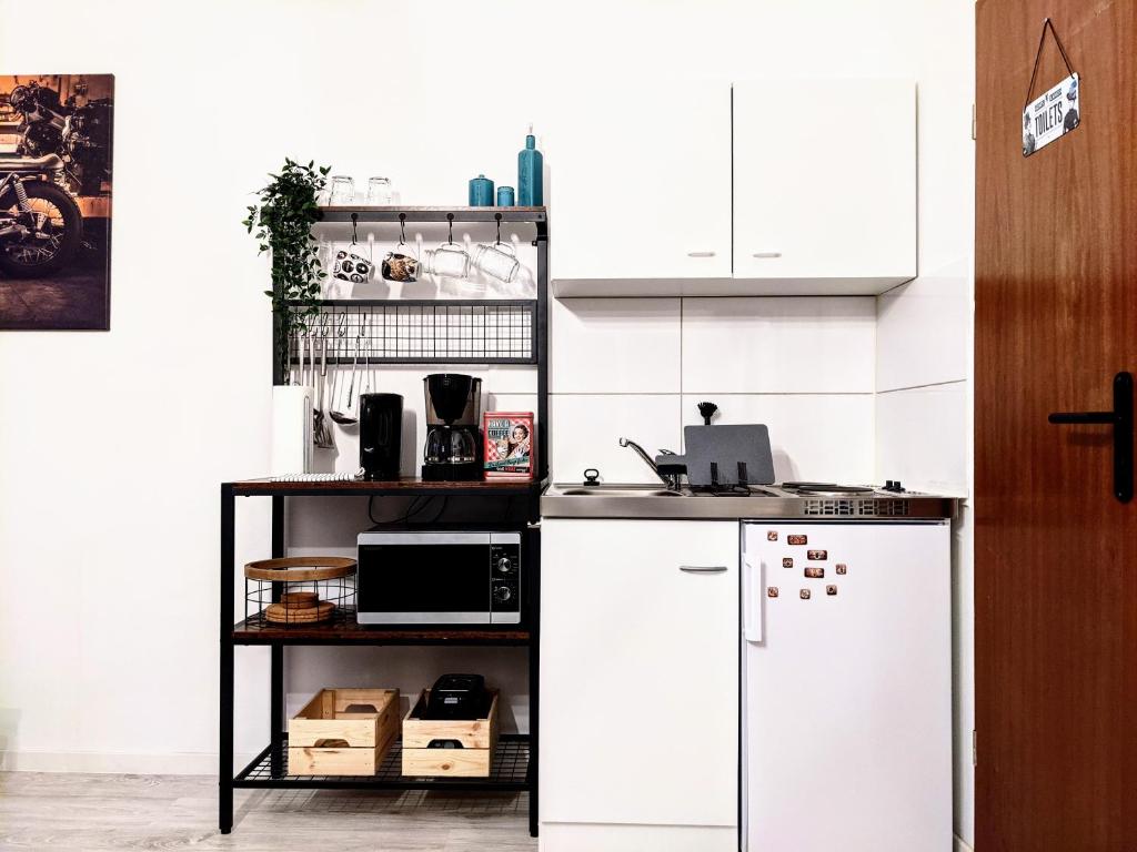 ✪ Industrial Apartment - Innenstadt l Smart TV l Küche ✪ photo 3