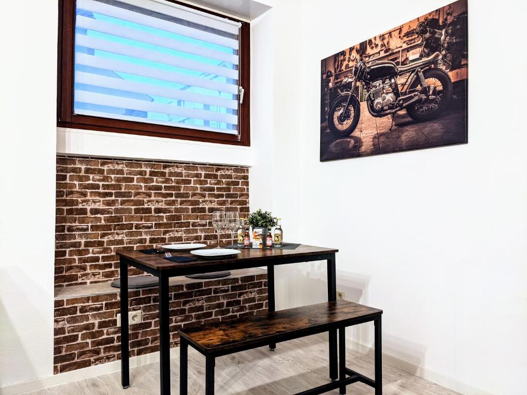 ✪ Industrial Apartment - Innenstadt l Smart TV l Küche ✪ photo 1