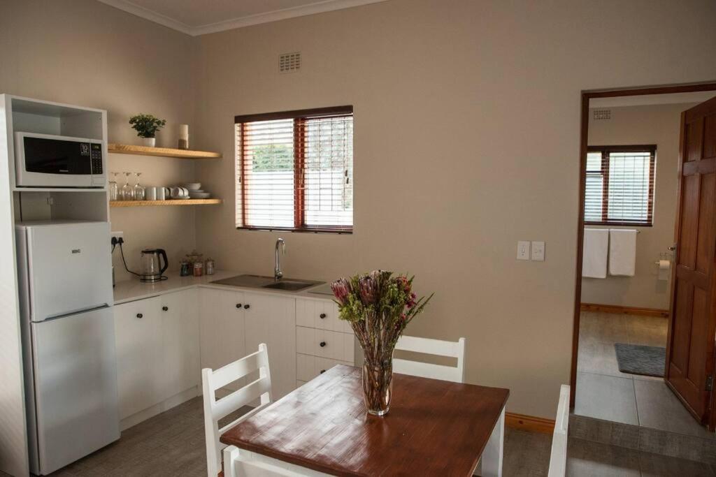 Sol Montis Guest Cottage photo 3