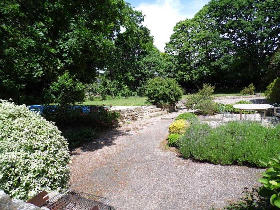 Spacious Longere,heated swimming pool, idyllic setting, Southern Brittany, FR photo 4