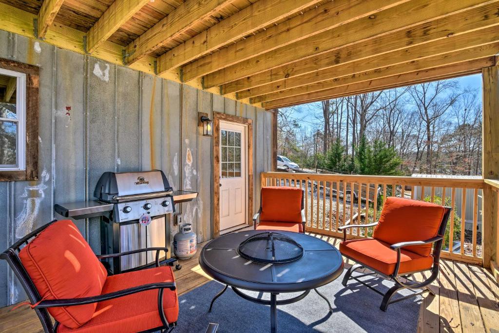 Pet-Friendly Fair Play Getaway with Boat Dock! photo 1