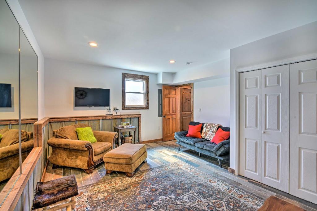 Pet-Friendly Fair Play Getaway with Boat Dock! photo 4