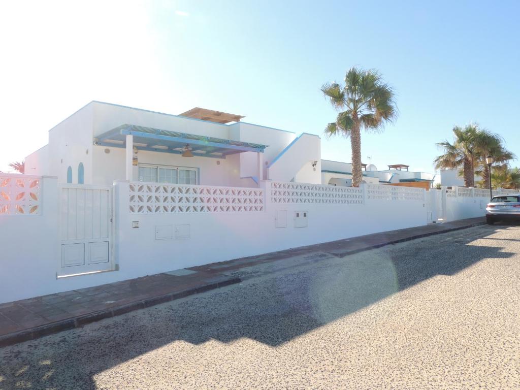 COZY, Beach House , by MAHBOVILLAS photo 4