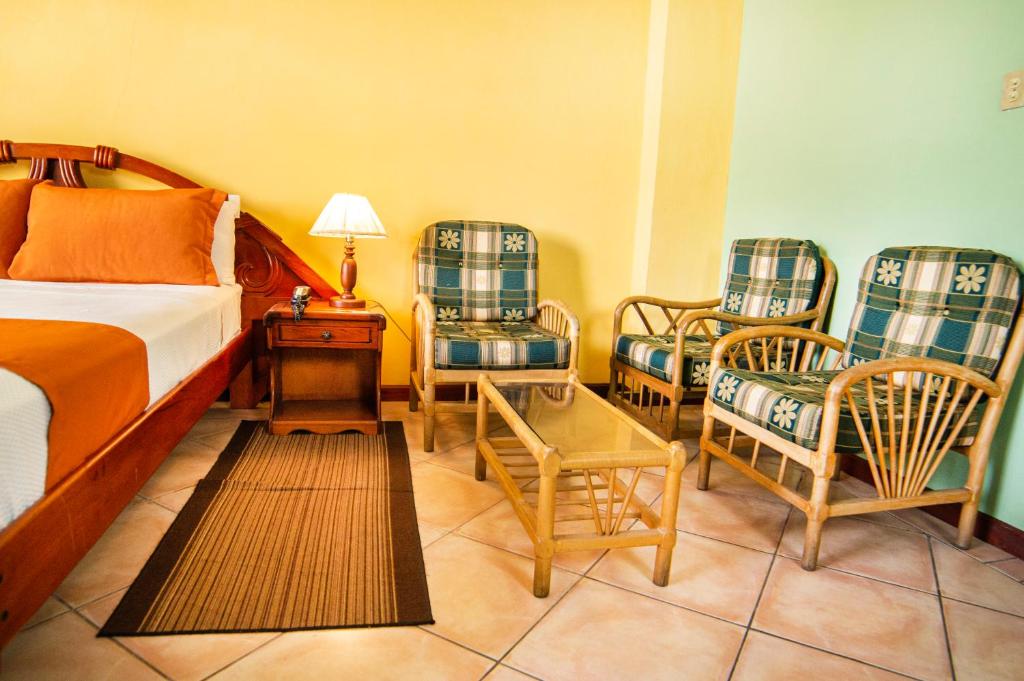 Hotel El Auca photo 3