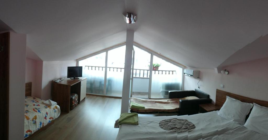 Guest House Rosa photo 2