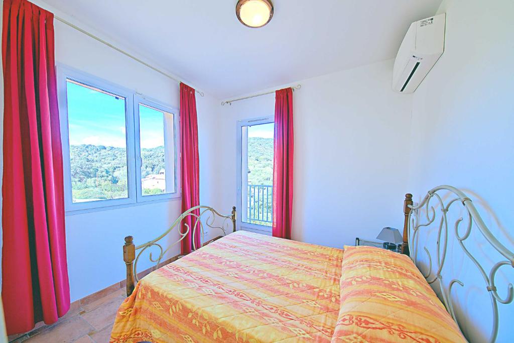 Orasi, Sartene, gîte dans villa climatisée tout confort photo 3