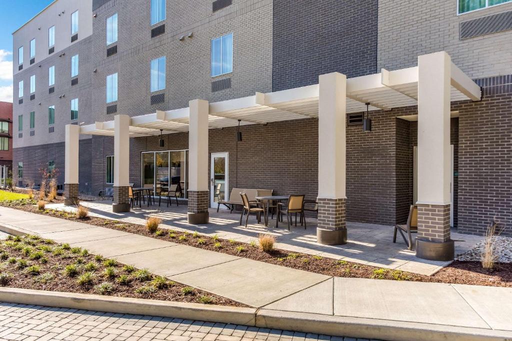 MainStay Suites Murfreesboro photo 2