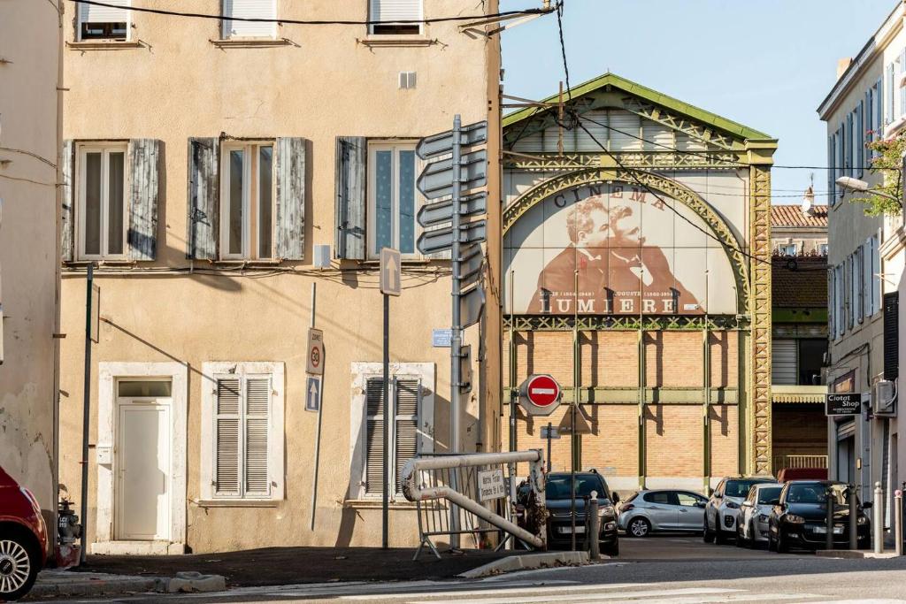 Studio Love room Spa Baignoire double La Ciotat Centre port, Marseille