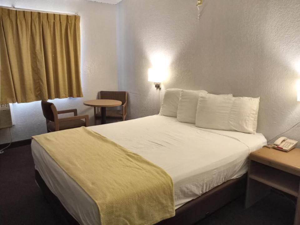 EZ 8 Motel San Jose I photo 1