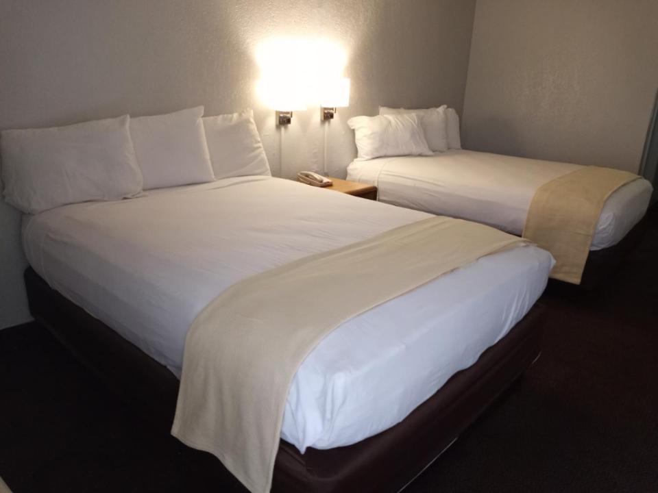EZ 8 Motel San Jose I photo 2
