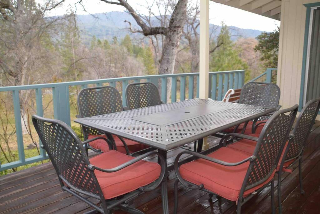 Beautiful 3 bedroom home located near Yosemite photo 4