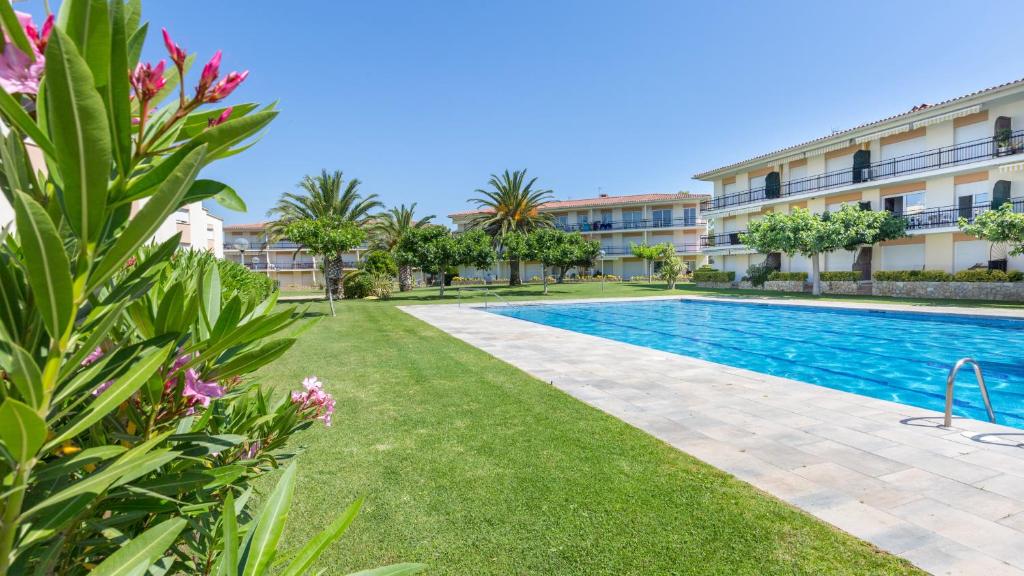 CB T-4 - Calella de Palafrugell photo 3