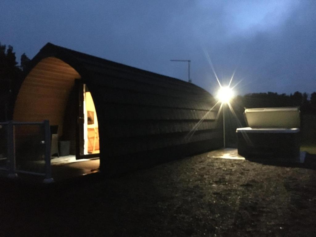 Owls Retreat Glamping Pod with Hot tub photo 2