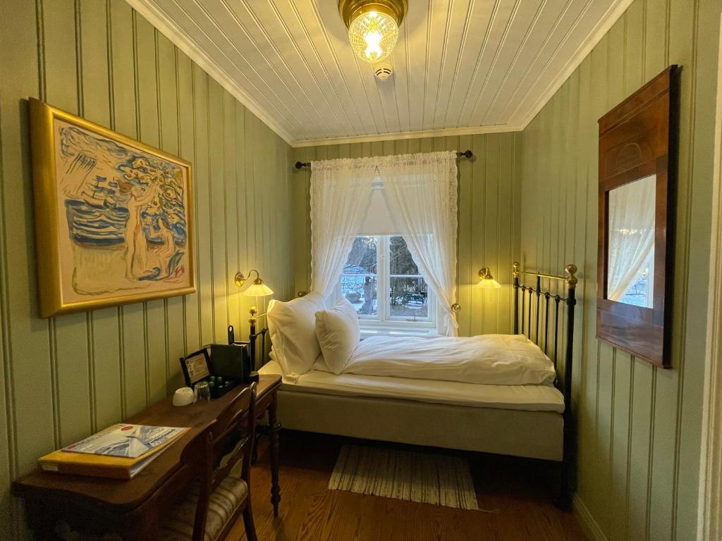 Ramme Fjordhotell - by Classic Norway Hotels photo 1