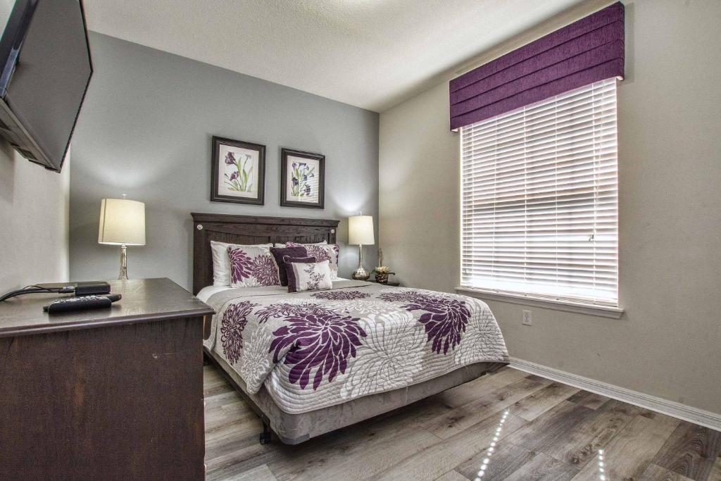 Windsor-5 Bed Townhouse w splashpool-3801WW photo 3