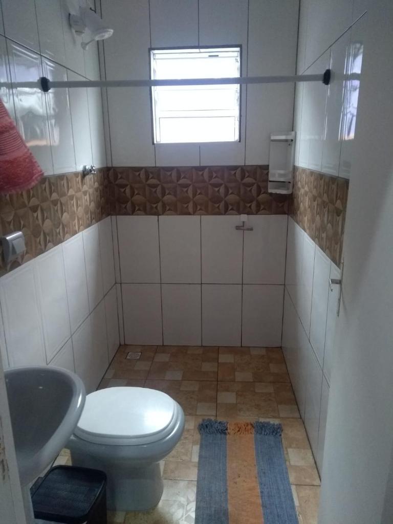 Quarto cozinha Banheiro ar condicionado ambiente familiar 700 metros da praia photo 3