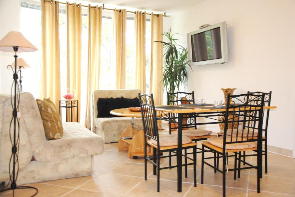 Апартаменты (Апартаменты для 4-7 человек с видом на море), Apart Hotel Kukoljac