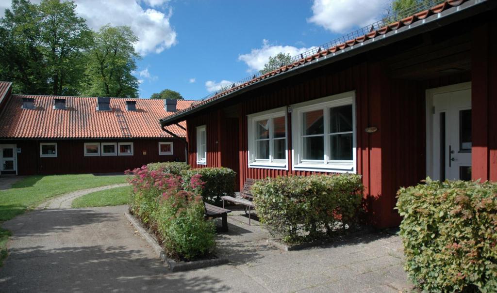 Valla Folkhögskola photo 1