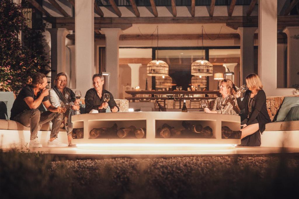 Fully Staffed Sea Front Villa with Private Sommelier photo 2