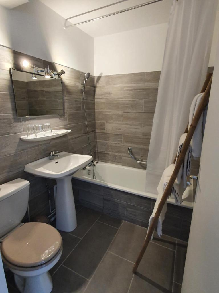 HOTEL DU GRAND LAC photo 4