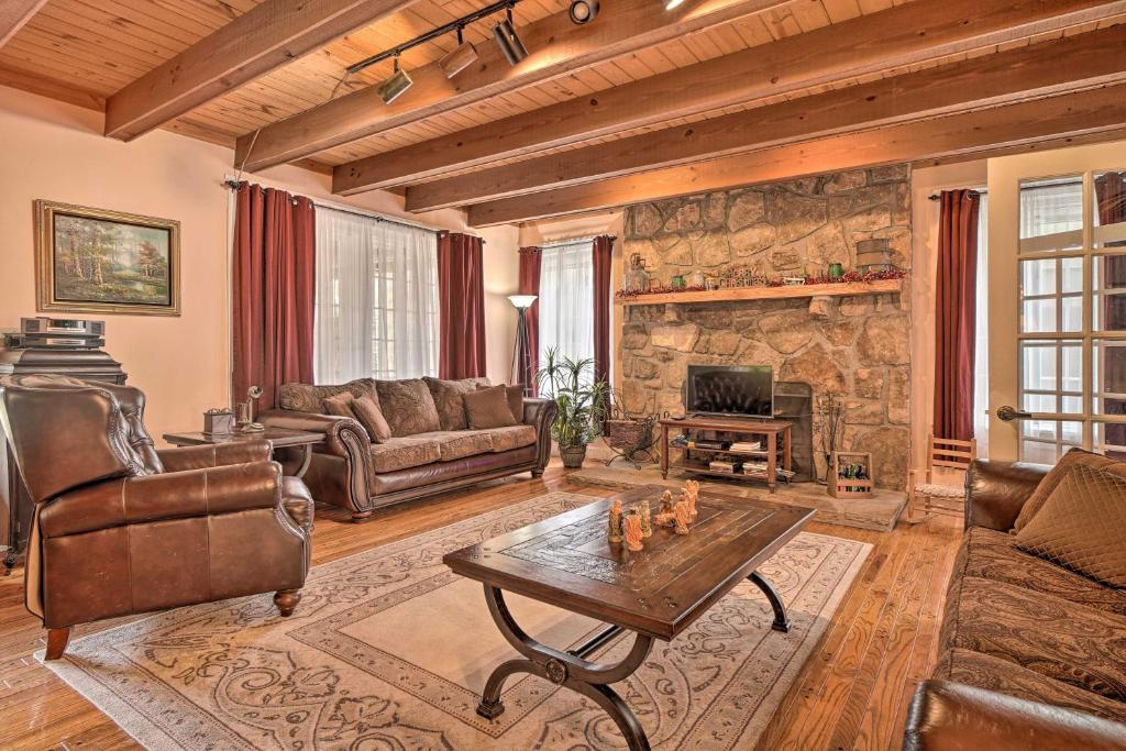 Tranquil Smoky Mountain Cabin with Porch and Fire Pit photo 3