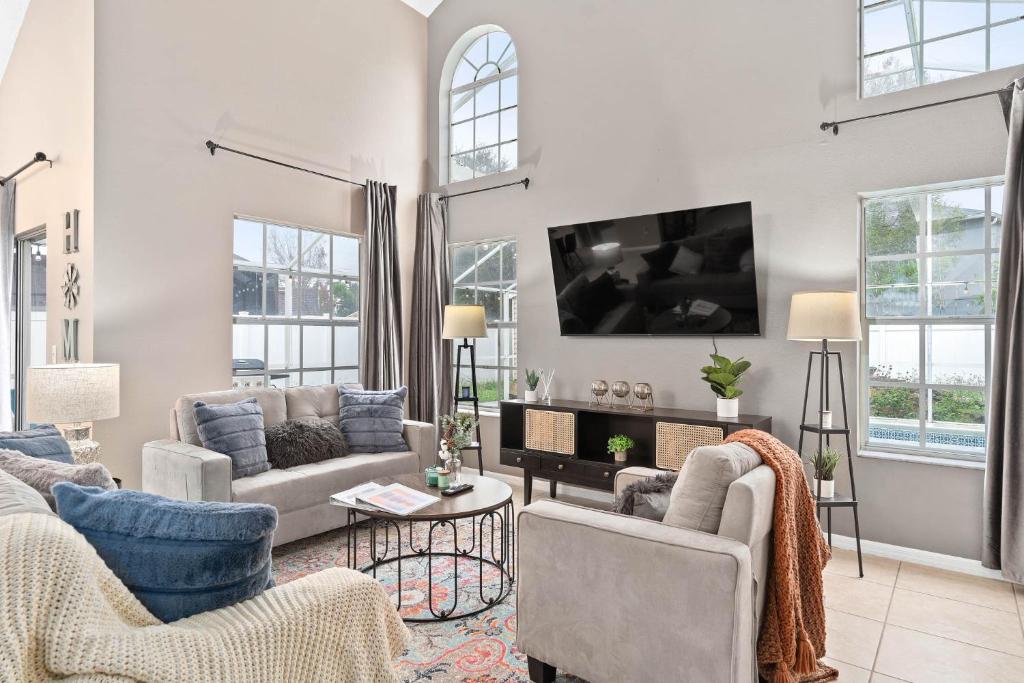 Charming Villa w Pool Bay Point resort near Disney image