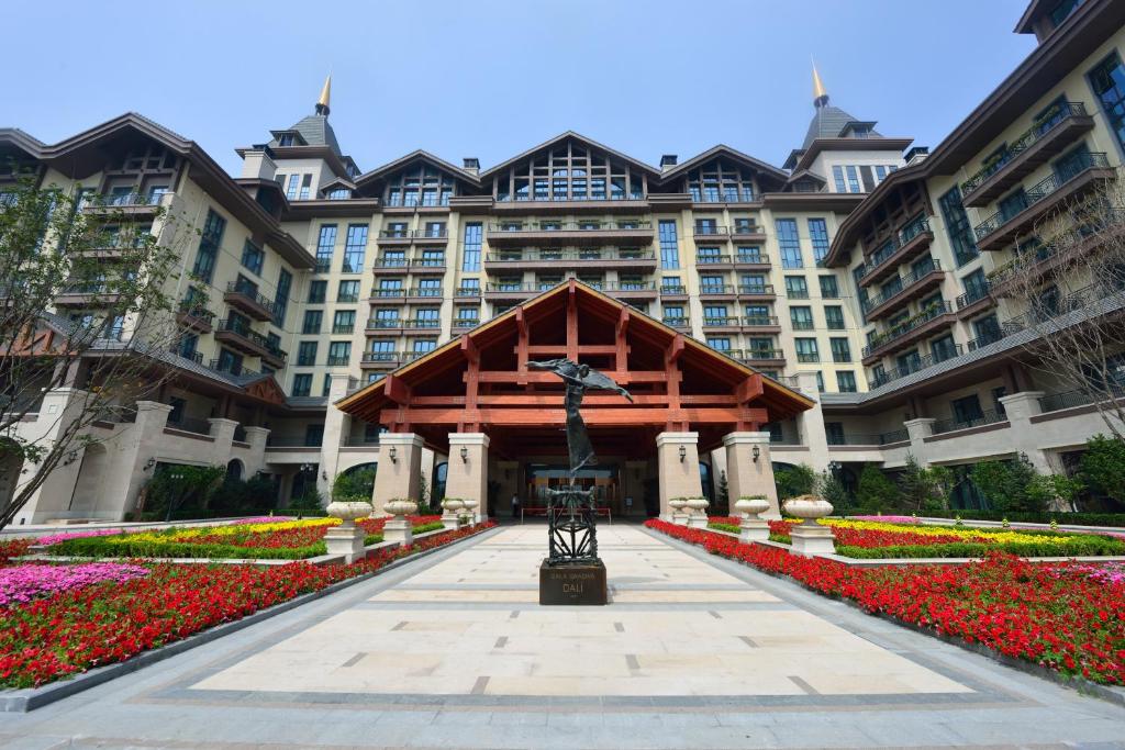 Двухместный (Двухместный номер Делюкс с 2 отдельными кроватями), Orient MGM International Hotel