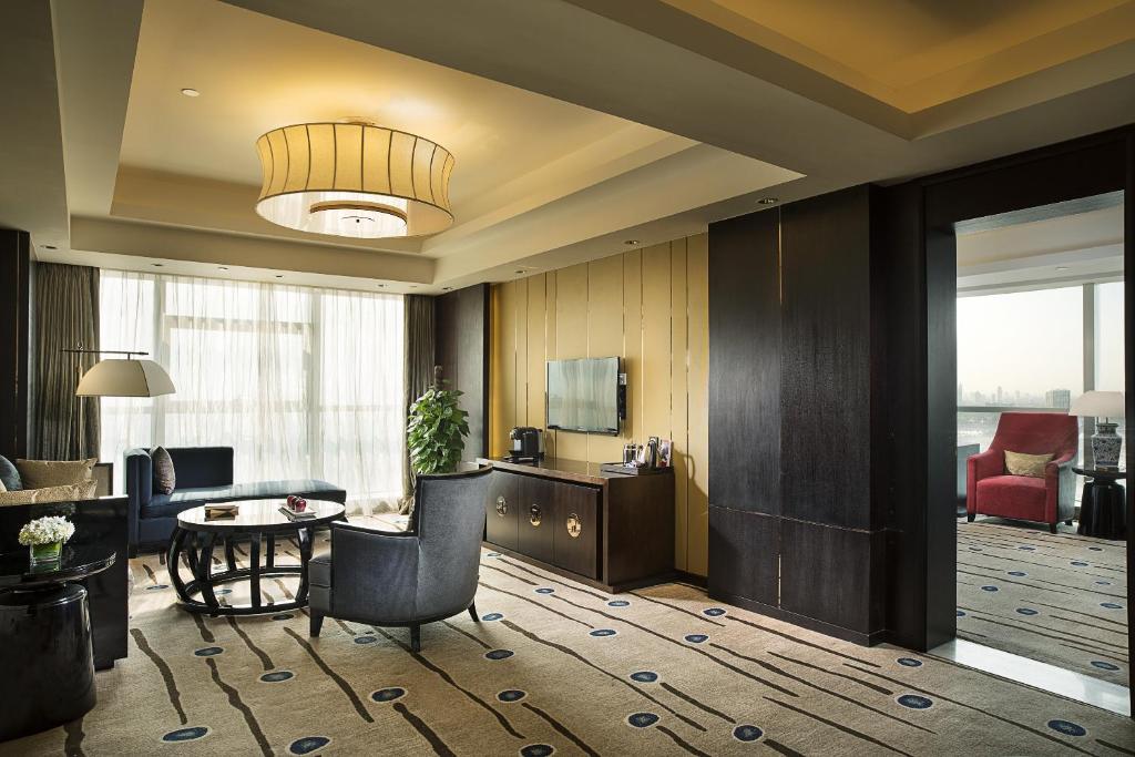 Expo Center Hotel photo 4