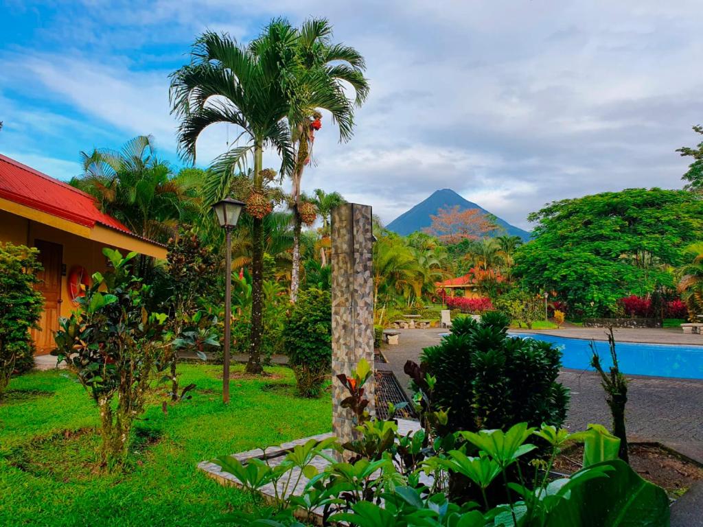 Hotel Arenal Country Inn photo 1