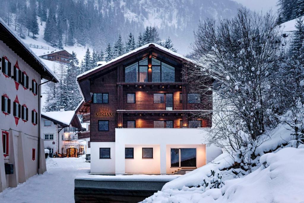 Chalet Miriam photo 1