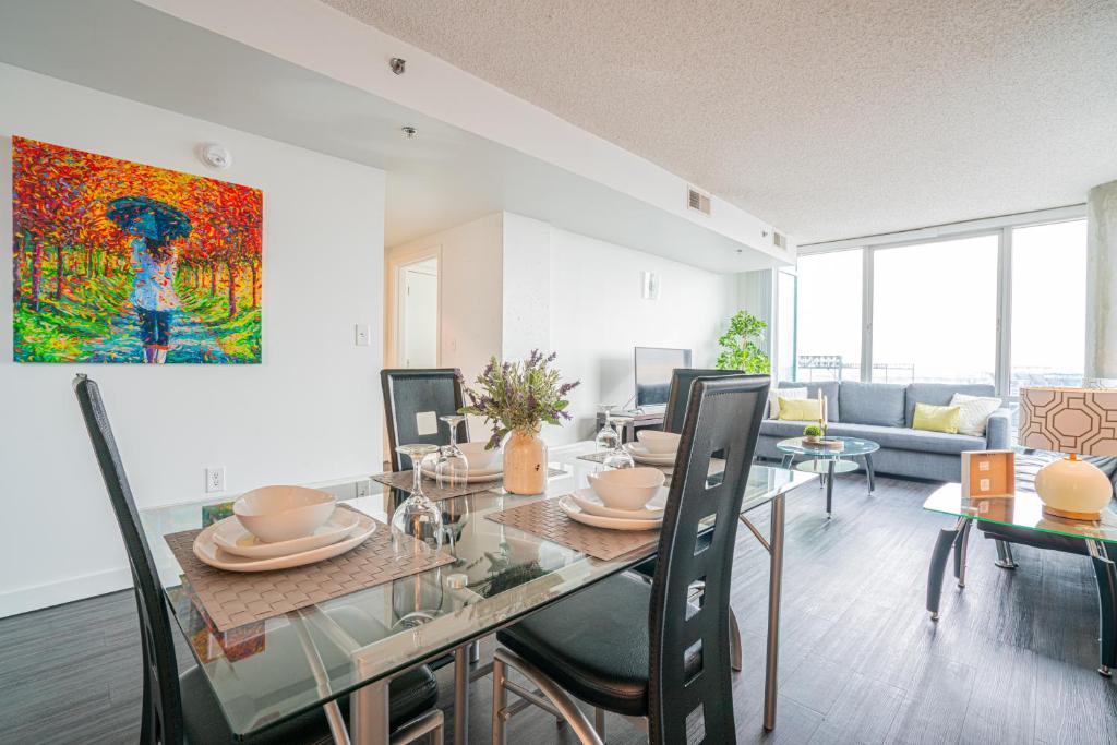 2 Bedroom Fully Furnished APT over Camden Yards 2 Apts by RedAwning image