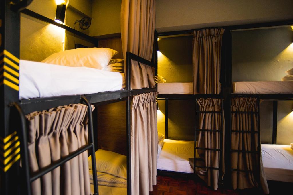 Traveller Bunker Hostel 1 photo 4
