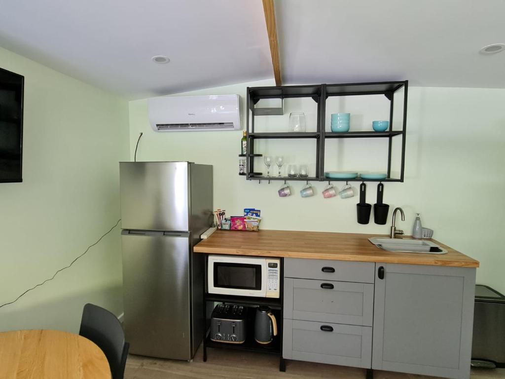 Sanctuary Cabin photo 2