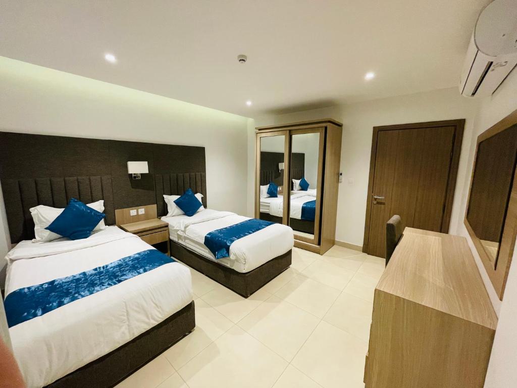 Terrace View 2 serviced apartments - Tap to explore photos