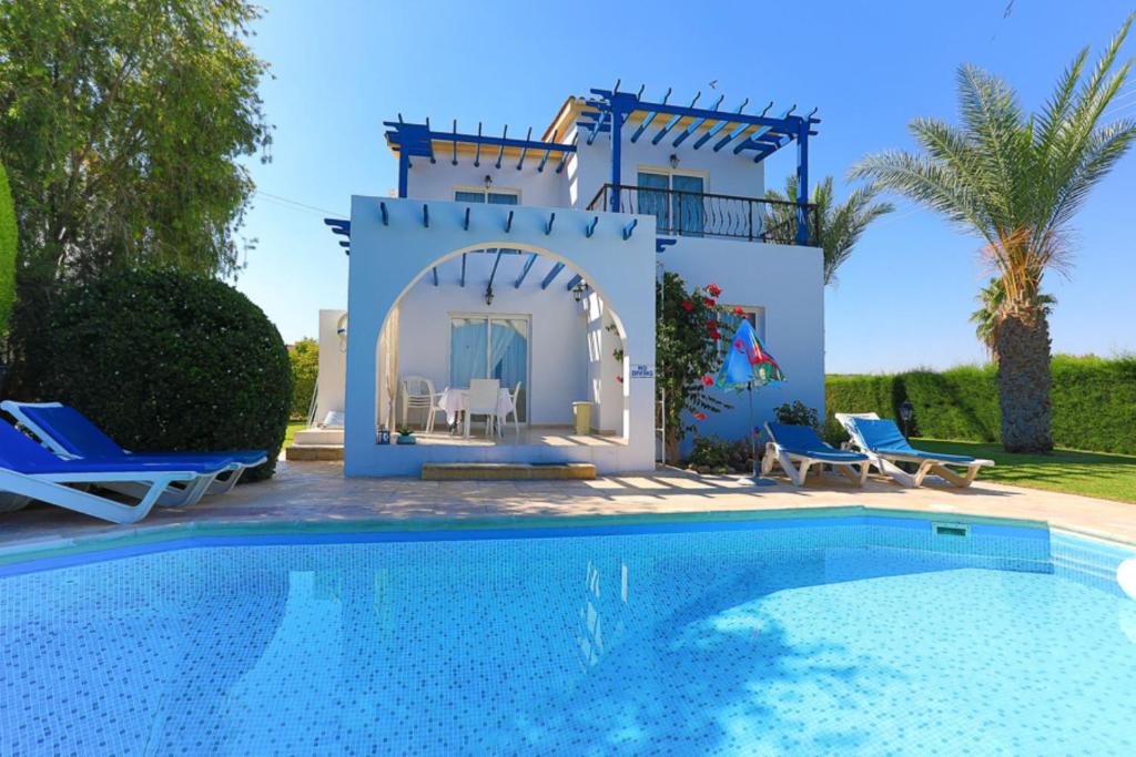 Lemon Grove Villa Ena photo 3