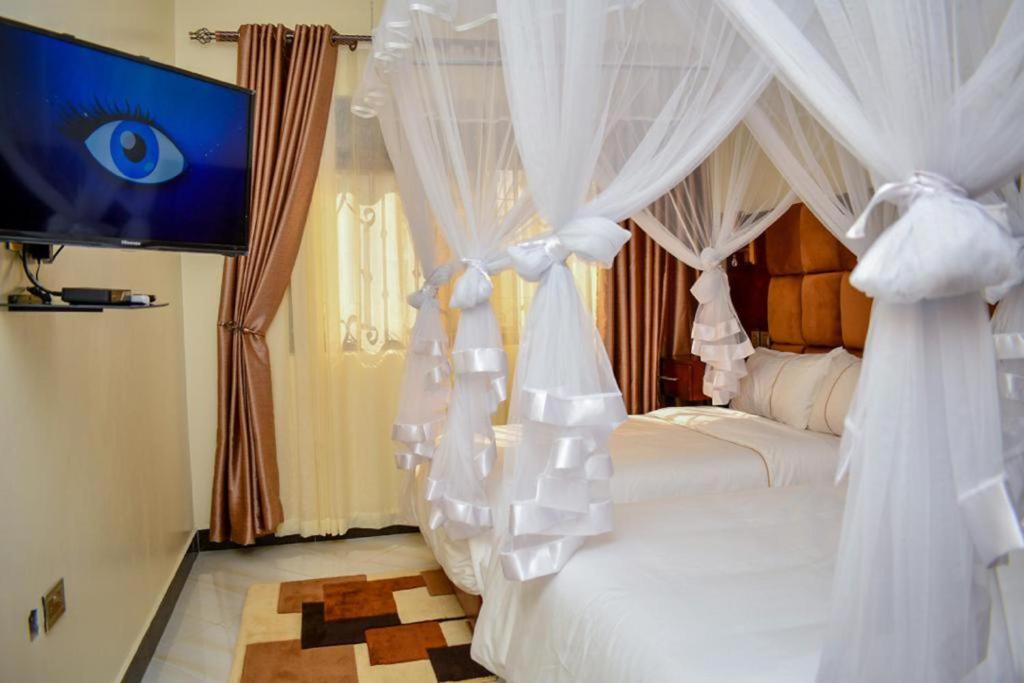 Lovely 2 Bed Apartment in Entebbe photo 4