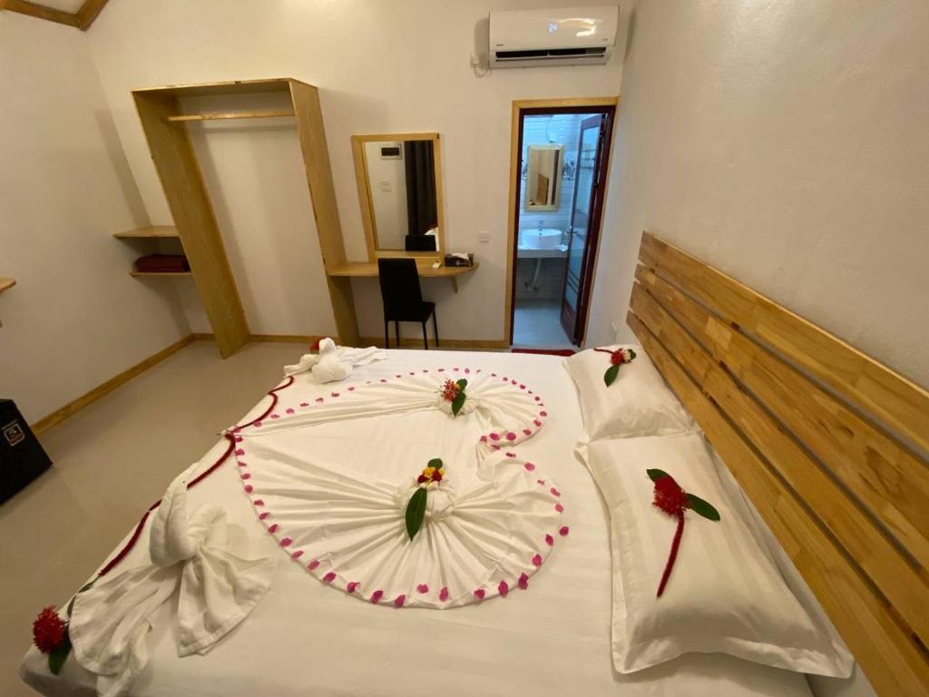 Thoddoo Haisha inn, Maldives photo 2
