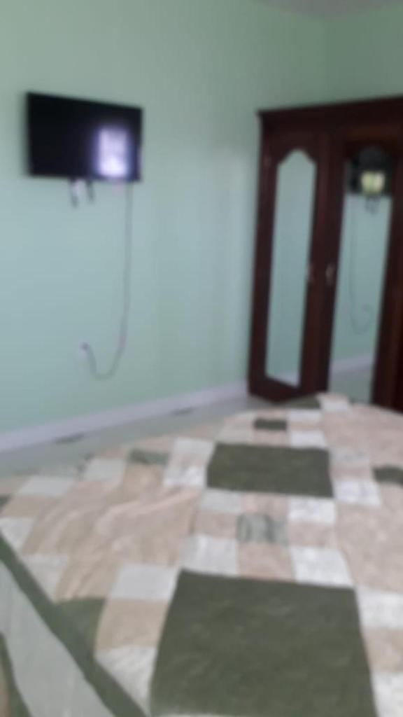 LEO VILLA photo 3