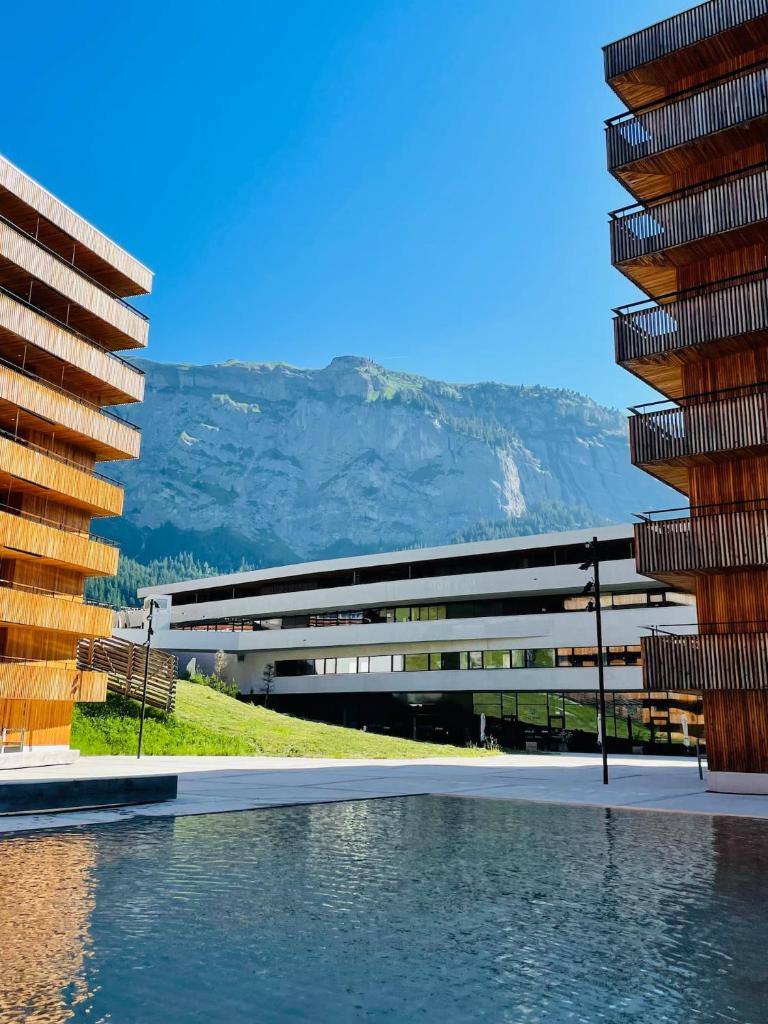 Ferienwohnung 3,5 Zimmer direkt an Ski- und Bikepiste photo 2
