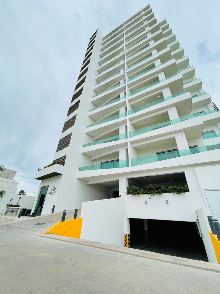 Brujas Tower Beach Resort photo 1