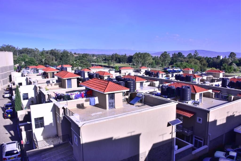 Essy's Furnished Homes Nakuru with pool & GYM photo 4