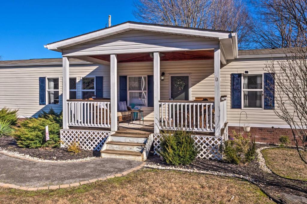 Kentucky House Located on Dale Hollow Lake! photo 1