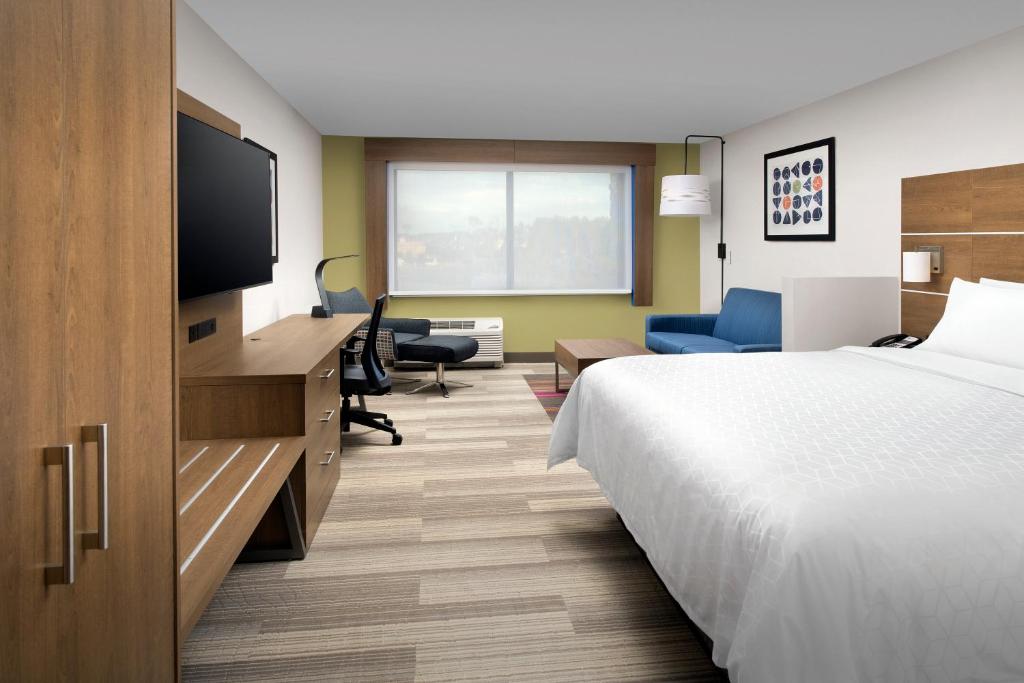 Holiday Inn Express & Suites Kingsland I-95-Naval Base Area, an IHG Hotel photo 4