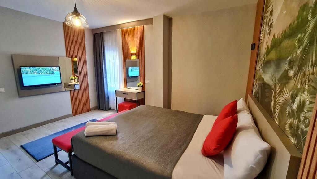 Letstay Panorama Suites - Tap to explore photos